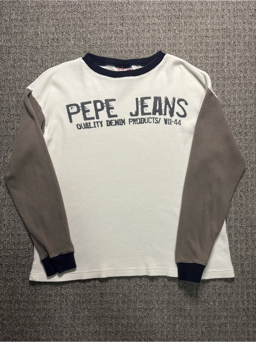 Y2K 2000s skater style Pepe Jeans Graphic Thermal | $30